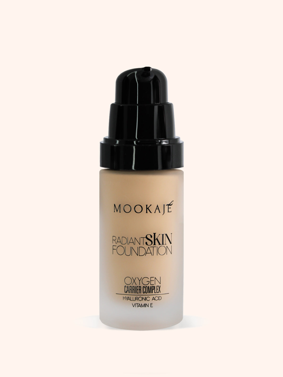 Fondotinta idratante e illuminante Radiant Skin con acido ialuronico e Vitamina E Fondotinta idratante e illuminante Radiant Skin con acido ialuronico e Vitamina E